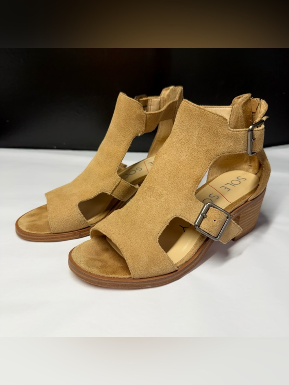 Sole Society Suede Tan Block Heel Sandals Size 6 Buckle T Strap